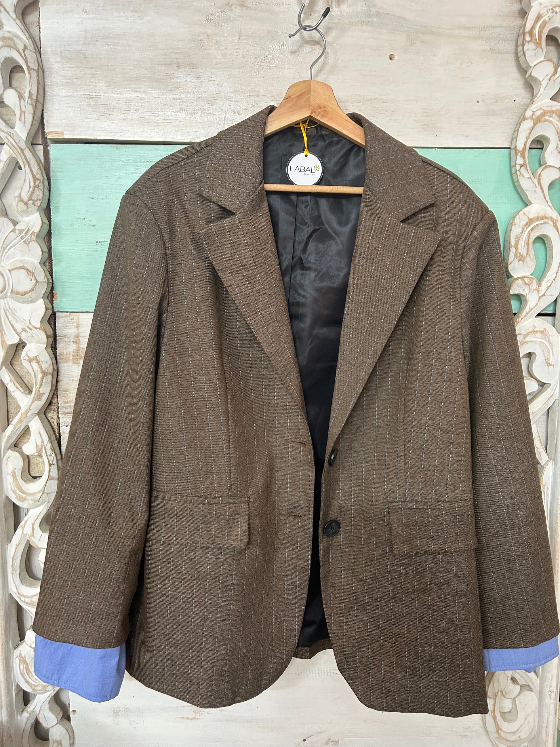 Zúrich - Oversized Pinstripe Jacket with a Relaxed Fit