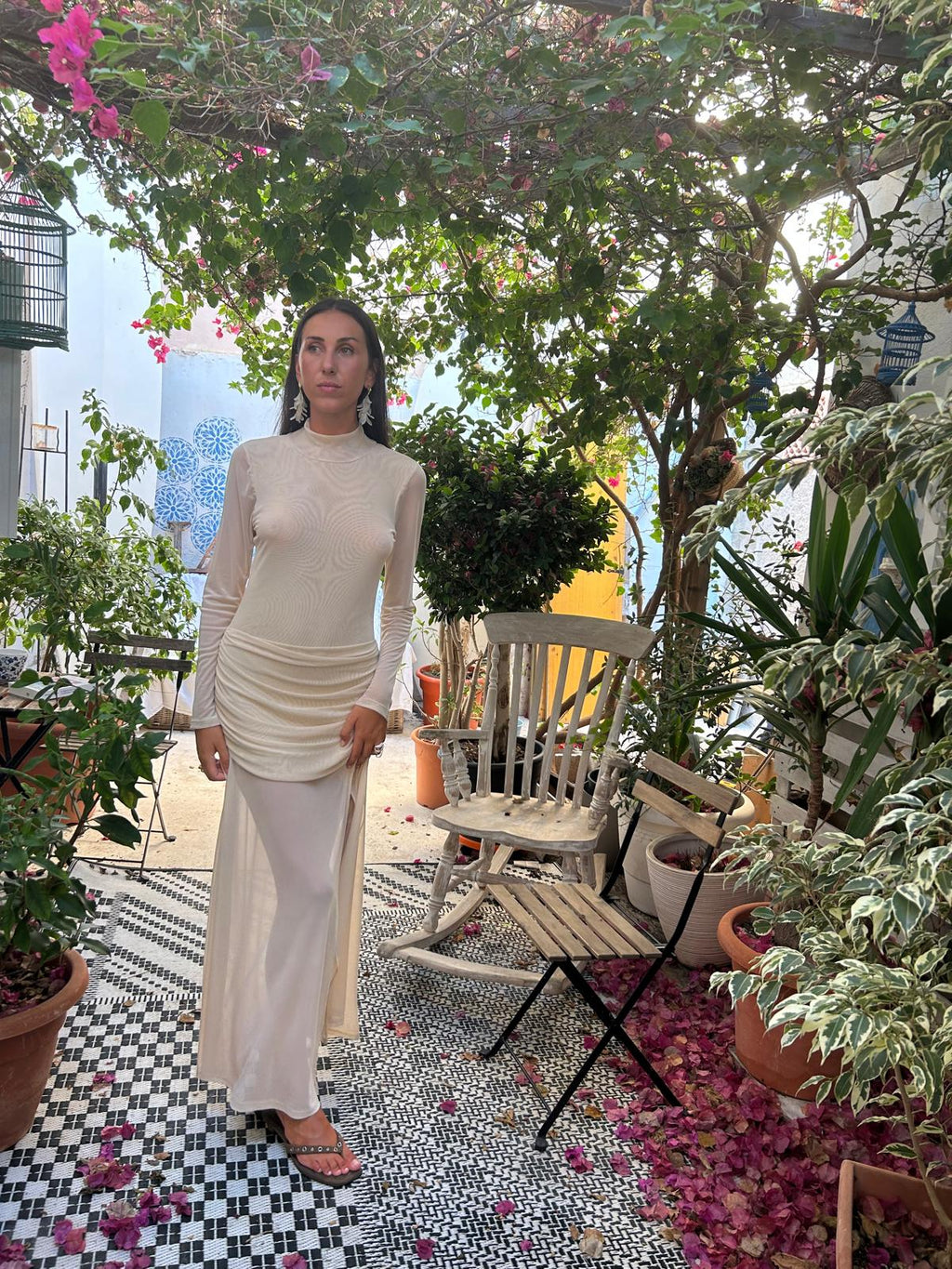 Lugano -  Long elegant dress with a sensual and contemporary touch