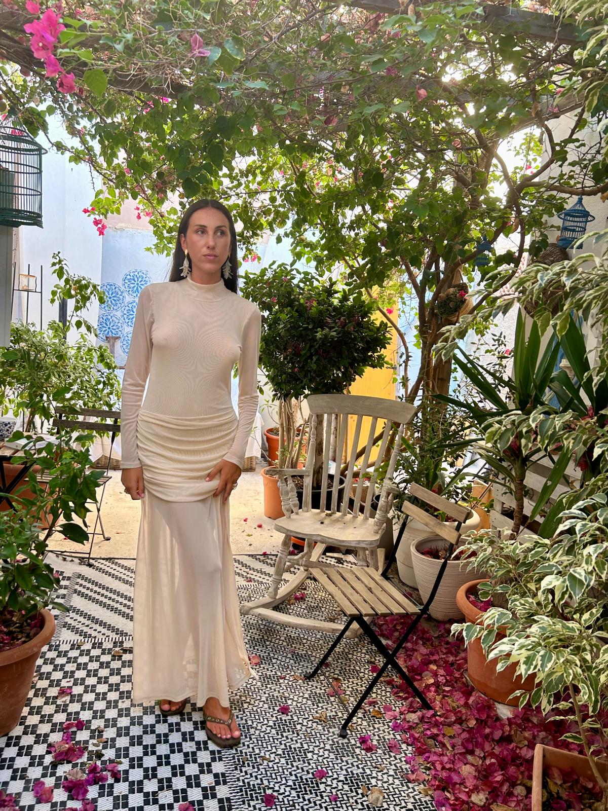 Lugano -  Long elegant dress with a sensual and contemporary touch